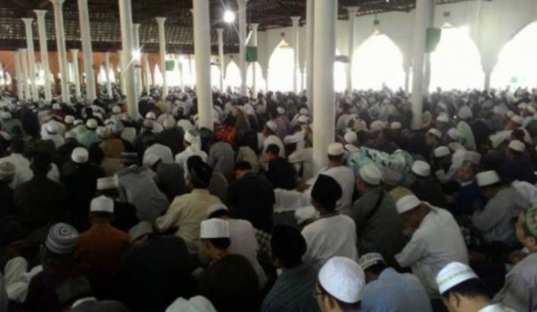 Viral, Salat Tarawih 8 Jam, 1 Rakaat 1 Juz | Indonesia TIMES