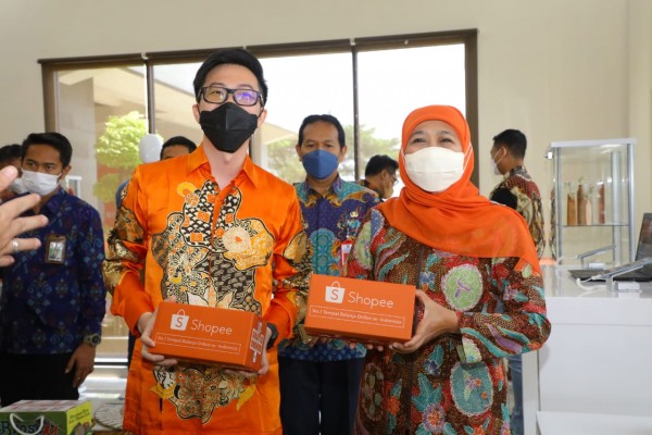 Gandeng-Shopee-Dirikan-Kampus-UMKM-62520b3d7eabd701a.jpg
