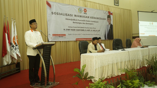 Dwi Hari Cahyono.