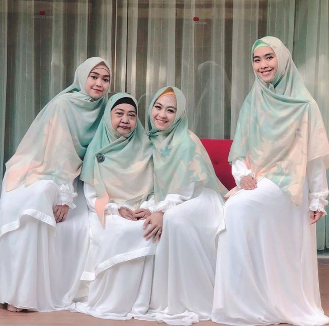 Keluarga Ria Ricis (instagram.com/Ricis)