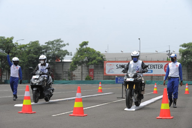 Yok Berlatih Berkendara di MPM Safety Riding Centre. (Foto: Dok. MPM Jatim)
