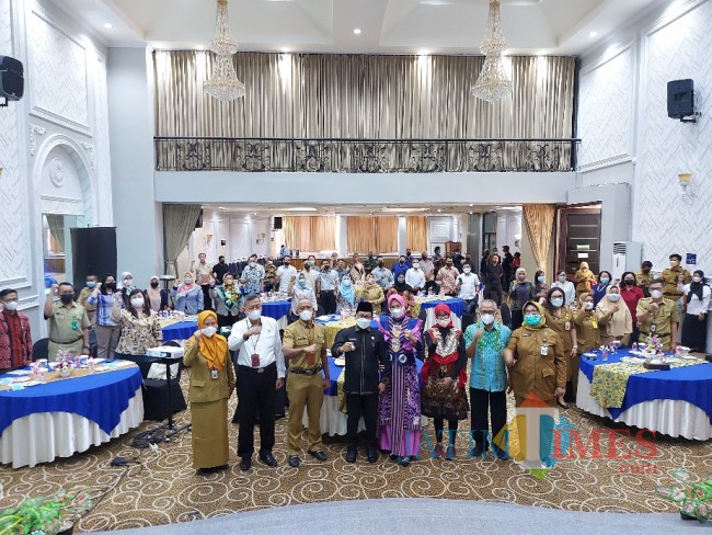 Foto bersama.