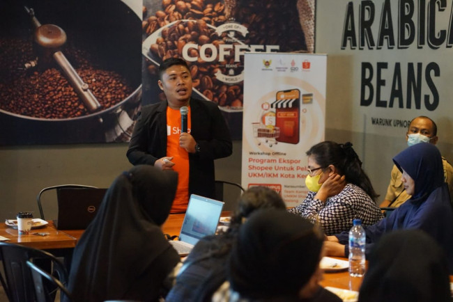 Workshop Program Ekspor Shopee untuk pelaku UKM / IKM Kota Kediri, Senin (6/6). (Foto: Dok. Istimewa)