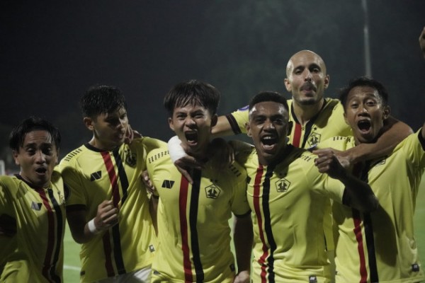 Persik Kediri saat bertanding beberapa waktu lalu. (foto: istimewa)