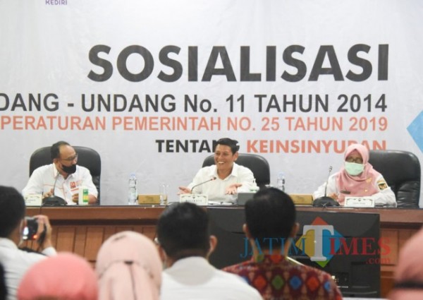 Wali Kota Kediri saat memberikan sambutan.(foto : istimewa)