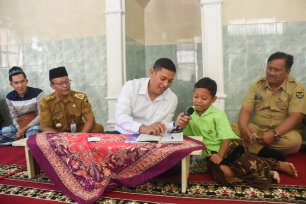 Wali Kota Kediri Abdullah Abu Bakar mengunjungi Yayasan Al-Aqobah Kelurahan Ngampel, Senin (11/7). (Foto: Dok. Istimewa)