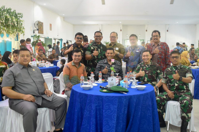 Acara Lepas Sambut Komandan Brigif Mekanis 16 Wira Yudha Kediri ini berlangsung di Aula Markas Brigif 16 Wira Yudha, Selasa (12/7). (Foto : Dok. Istimewa)