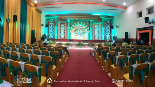 Salah satu even dengan lighting Divisi Event Equitment Malang. (Foto: Divisi Event Equitment Malang)