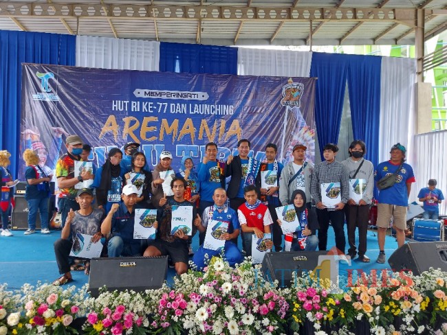 Peserta lomba mural Aremania Bersatu.