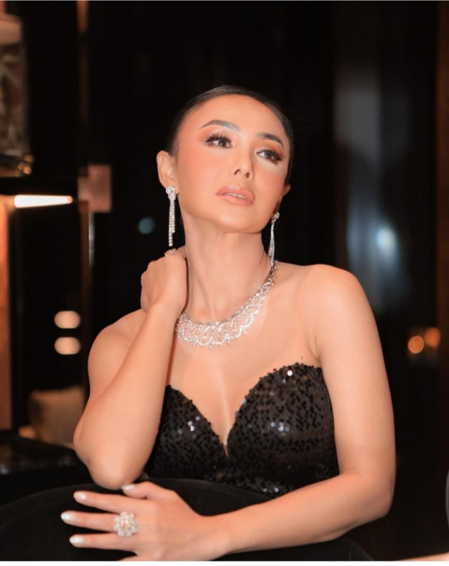 Yuni Shara
