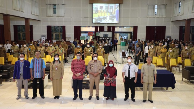 Foto bersama.