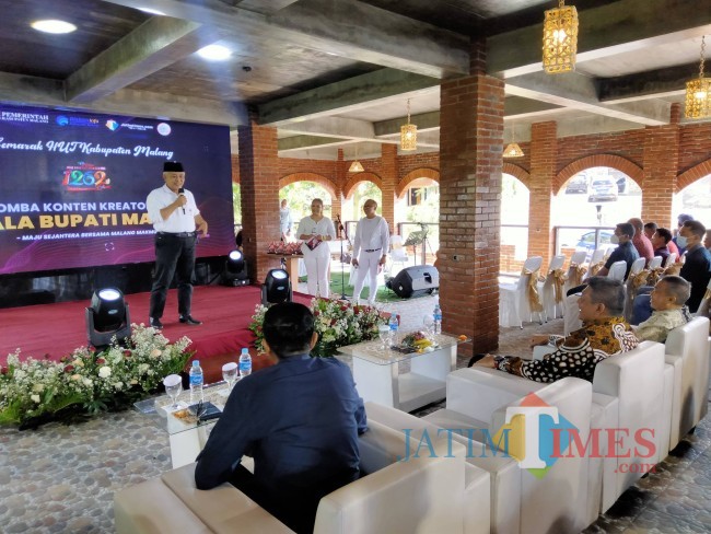 Bupati Malang HM. Sanusi saat memberikan sambutan.(Foto: Riski Wijaya/JatimTIMES).