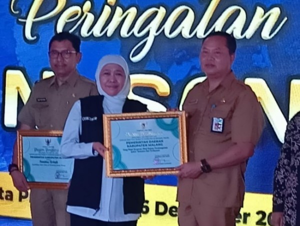 Optimalisasi Potensi Kelautan Antarkan Bupati Malang Raih Penghargaan