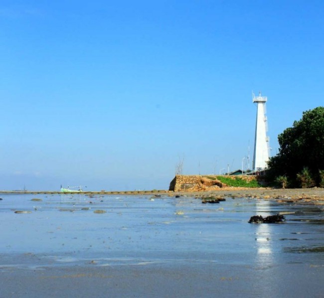Pantai Sambilangan
