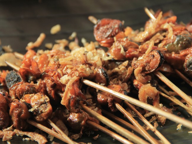 Sate lokan.