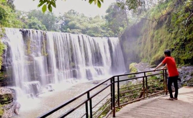 Air Terjun Temam.
