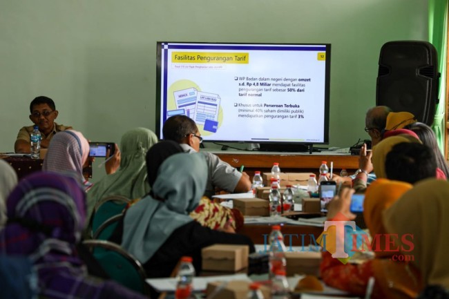 Dinkop UMTK Kota Kediri menyelenggarakan Bimbingan Teknis Penyusunan Laporan Keuangan bagi Pengurus Koperasi. Foto: (Istimewa)