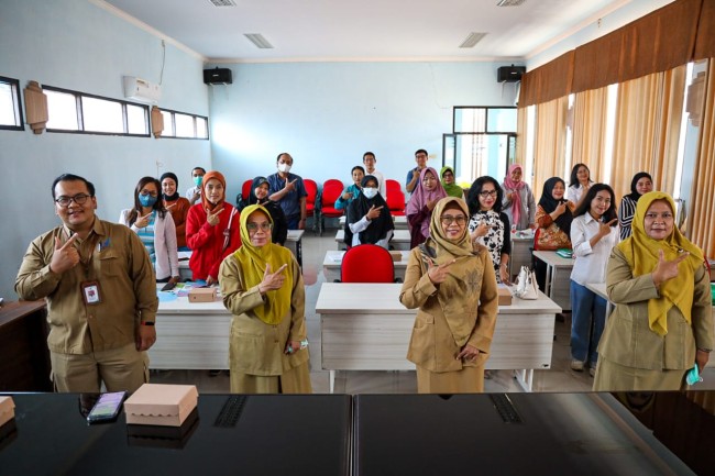  Pemerintah Kota Kediri melalui Dinas Kesehatan menyelenggarakan Bimtek Keamanan Pangan, Selasa (30/5) di Ruang Pertemuan Dinas Kesehatan. 