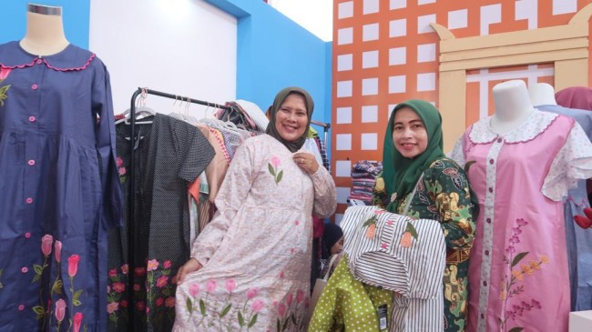 Produk UMKM Kota Malang diserbu warga.(Foto: Istimewa).