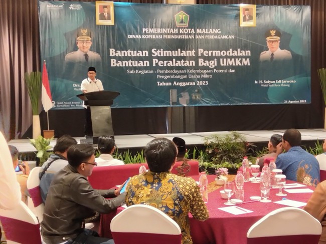 Wali Kota Malang Sutiaji memberikan arahan.(Foto: Riski Wijaya/MalangTIMES).