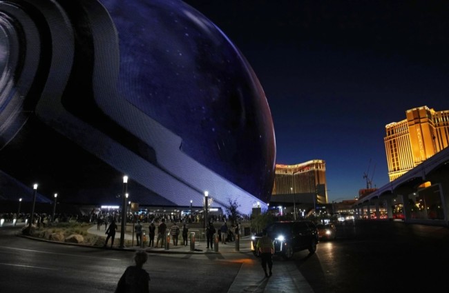 Malam pembukaan The Sphere. (Foto: AP News)