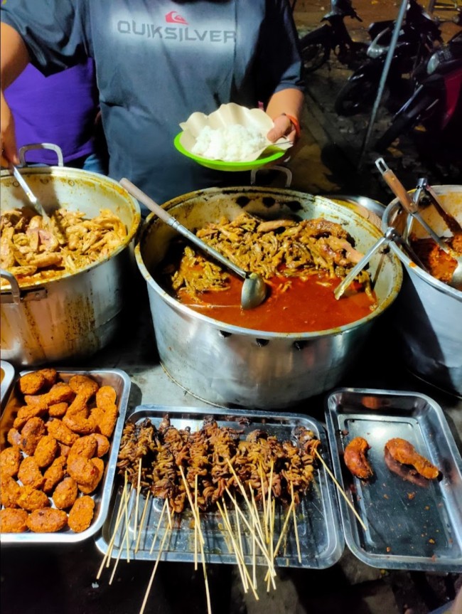 Lokasi warung Ceker Glintung. (Foto: ulasan GoogleAhmad Bachtiar Arif) 