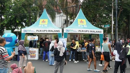 Stan pemasaran bersama PLN UP3 Malang dan Icon+ di CFD Jalan Ijen Kota Malang. (Foto: istimewa)