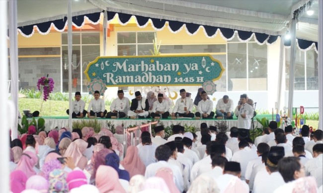 Momen jamaah mendengar ceramah pada kegiatan di RSUD dr Saiful Anwar (foto: istimewa)