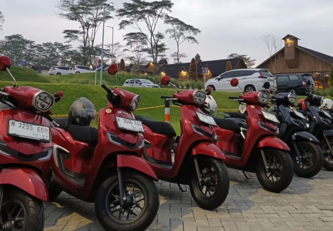 Stylo 160 dengan berbagai macam warna (foto: istimewa)