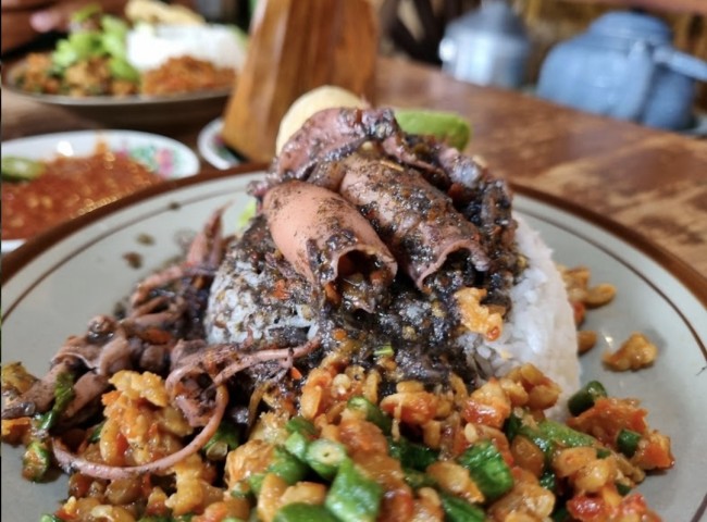 Sego sambel Cak Uut (foto: istimewa)