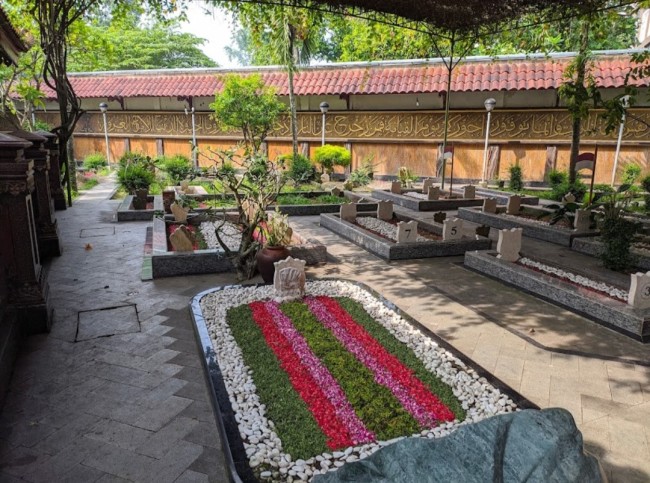 Makam Gus Dur. (Foto: Google Review)