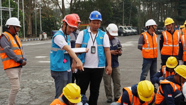 Momen pengecekan kualitas alat. (Foto: istimewa)