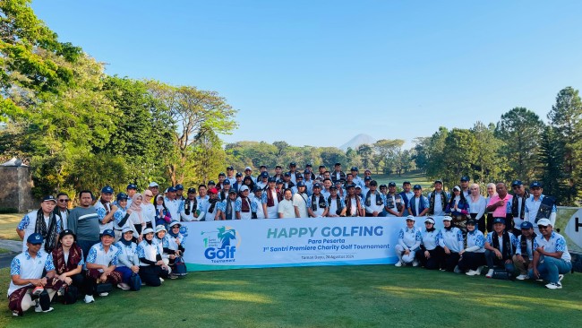 Foto bersama pegolf Santri Premire Charity Golf Tournament. (Foto: istimewa)