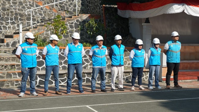 Para pimpinan yang hadir dalam Gelar Pasukan di PLN UP3 Malang. (Foto: istimewa)
