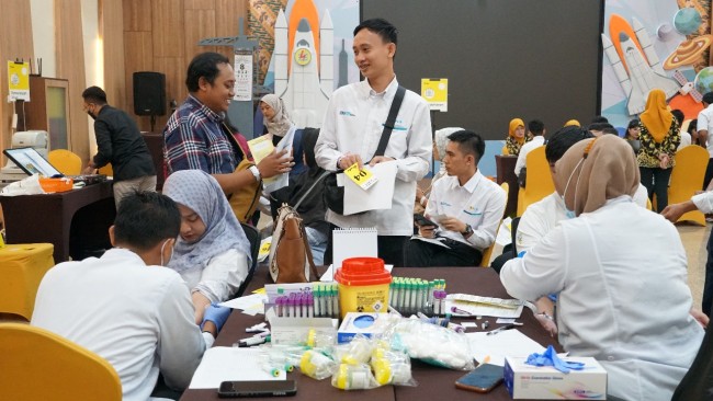 Suasana medical check up PLN UP3 Malang beberapa waktu lalu. (Foto: istimewa)