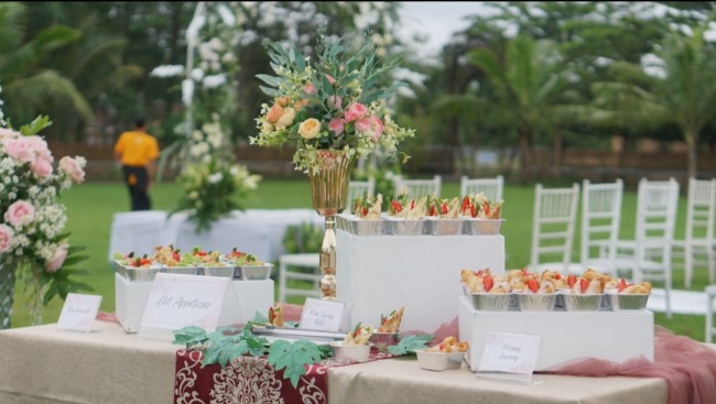 Catering yang disediakan di NK Cafe Wajak pada intimate wedding (foto: istimewa) 