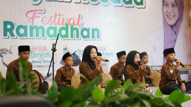 Para peserta saat mengikuti Festival Al-Banjari dalam rangka Festival Ramadan ke-3 dan Milad RSU Wajak Husada. (Foto: RSU Wajak Husada for JatimTIMES)