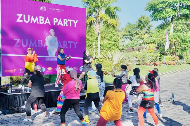 Keseruan zumba party bersama Zin Diandra. (Foto: istimewa)