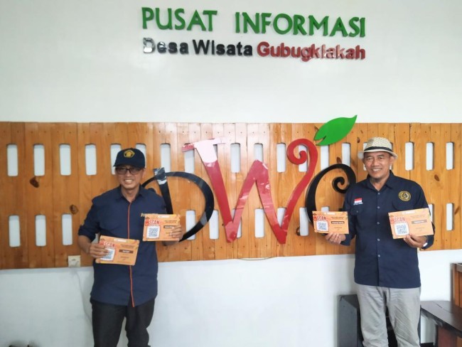 foto bersama.