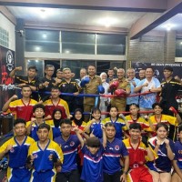 Wali Kota Wahyu Hidayat Tantang Kickboxing Kota Malang Raih 8 Emas di Porprov IX Jatim