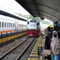 Jelang Hari Raya Idul Adha 1446 Hijriah, 5.638 Orang Gunakan Layanan Kereta Api di Stasiun Malang