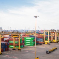 Terminal Petikemas Surabaya Jamin Kelancaran Arus Logistik Selama Libur Idul Adha