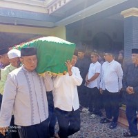 Mobil Tabrak Truk Tronton, Wakil Ketua DPRD Ngawi Meninggal 