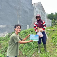 Bareng Santri Manbaul Ulum, Perum Royal Orchid Berbagi Kebahagiaan di Momen Idul Adha