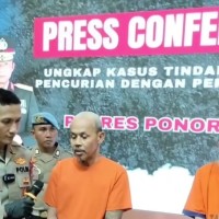 Polres Ponorogo Tangkap Dua Perampok Ratusan Juta di Jalan Wibisono
