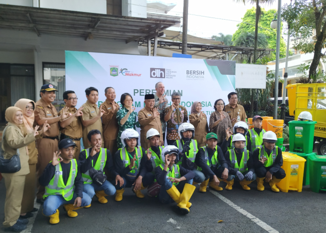 foto bersama.