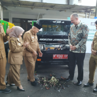 Bupati Sanusi Resmikan Program Bersih Indonesia di Kabupaten Malang: Pilot Project Penanganan Sampah di Indonesia