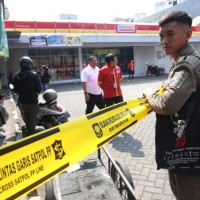 Temukan Jukir Liar, Wali Kota Surabaya Segel Lahan Parkir Toko Modern 