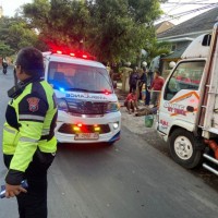 Bersenda Gurau Saat Berkendara Diduga Picu Kecelakaan Motor Tabrak Pikap di Pakisaji
