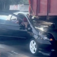 Laka Beruntun Truk dan 2 Mobil di Malang Berakhir Damai